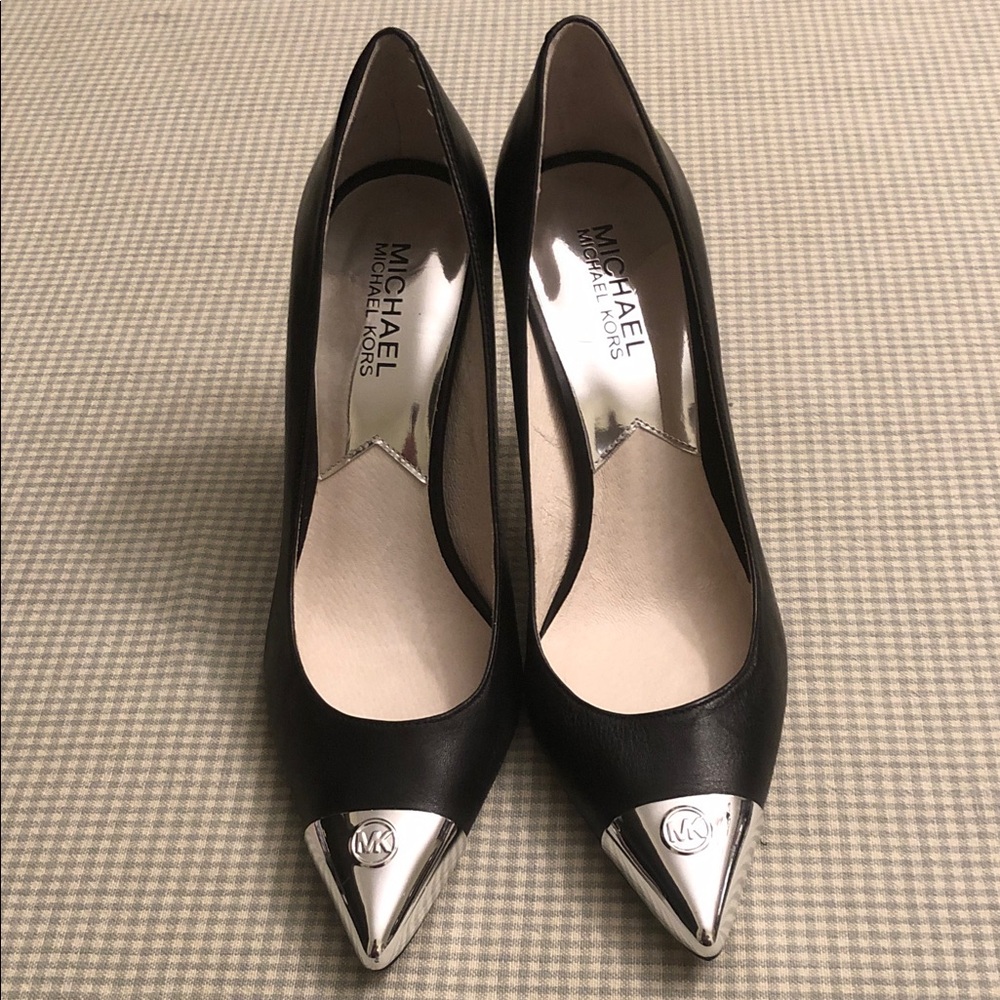 Michael Kors Black Heels with Metallic Silver Tips 6 1/2M Brand New #688 - Picture 3 of 12